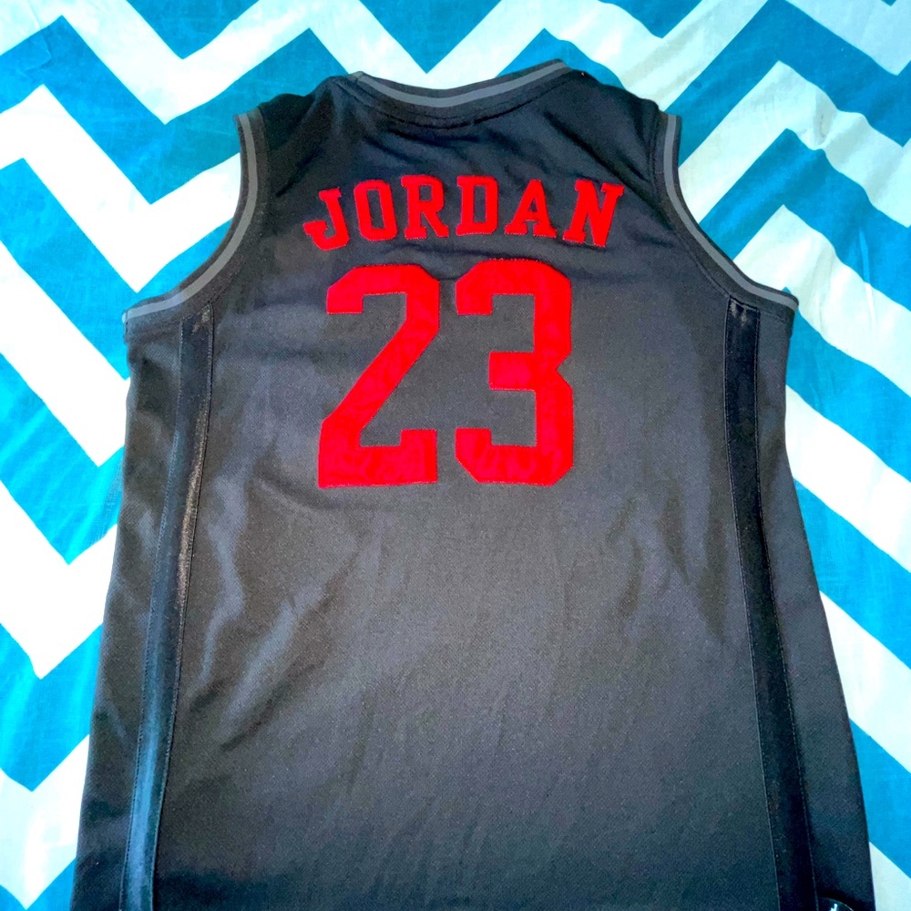Gently Used Jordan Jersey Size XL